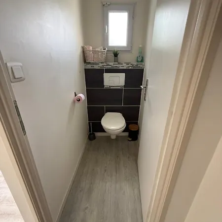 Maison Proche Aeroport Holiday home Bod